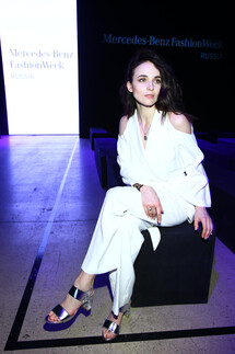 Анна Снаткина на показе Lakbi Fall 2019 Ready-to-Wear